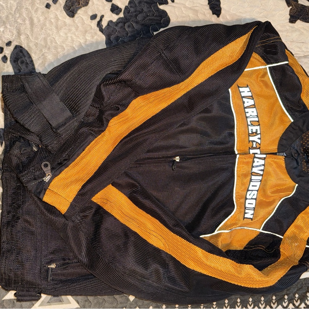 Harley-Davidson Black and Orange Performance Jacket - Picture 4 of 5
